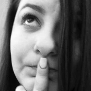 Meet your Posher, Karine